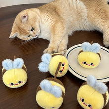 Load image into Gallery viewer, Cat with Buzzy Bee Silvervine Cat Chew Toys | Cute Cat Toys | MissyMoMo
