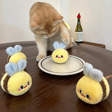 Load image into Gallery viewer, Cat with Buzzy Bee Silvervine Cat Chew Toys | Cute Cat Toys | MissyMoMo
