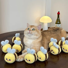 Load image into Gallery viewer, Cat with Buzzy Bee Silvervine Cat Chew Toys | Cute Cat Toys | MissyMoMo

