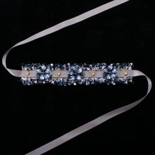 Load image into Gallery viewer, La Lune Cat Collar | Luxurious Accessories for Cats | MissyMoMo
