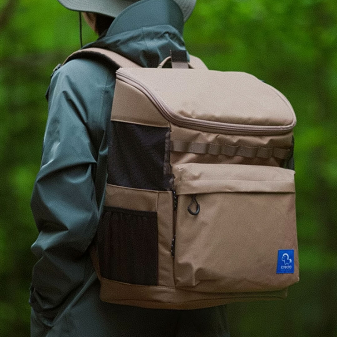 Outdoor Stylish Cat Backpack with Litter Tray in Tan | MissyMoMo