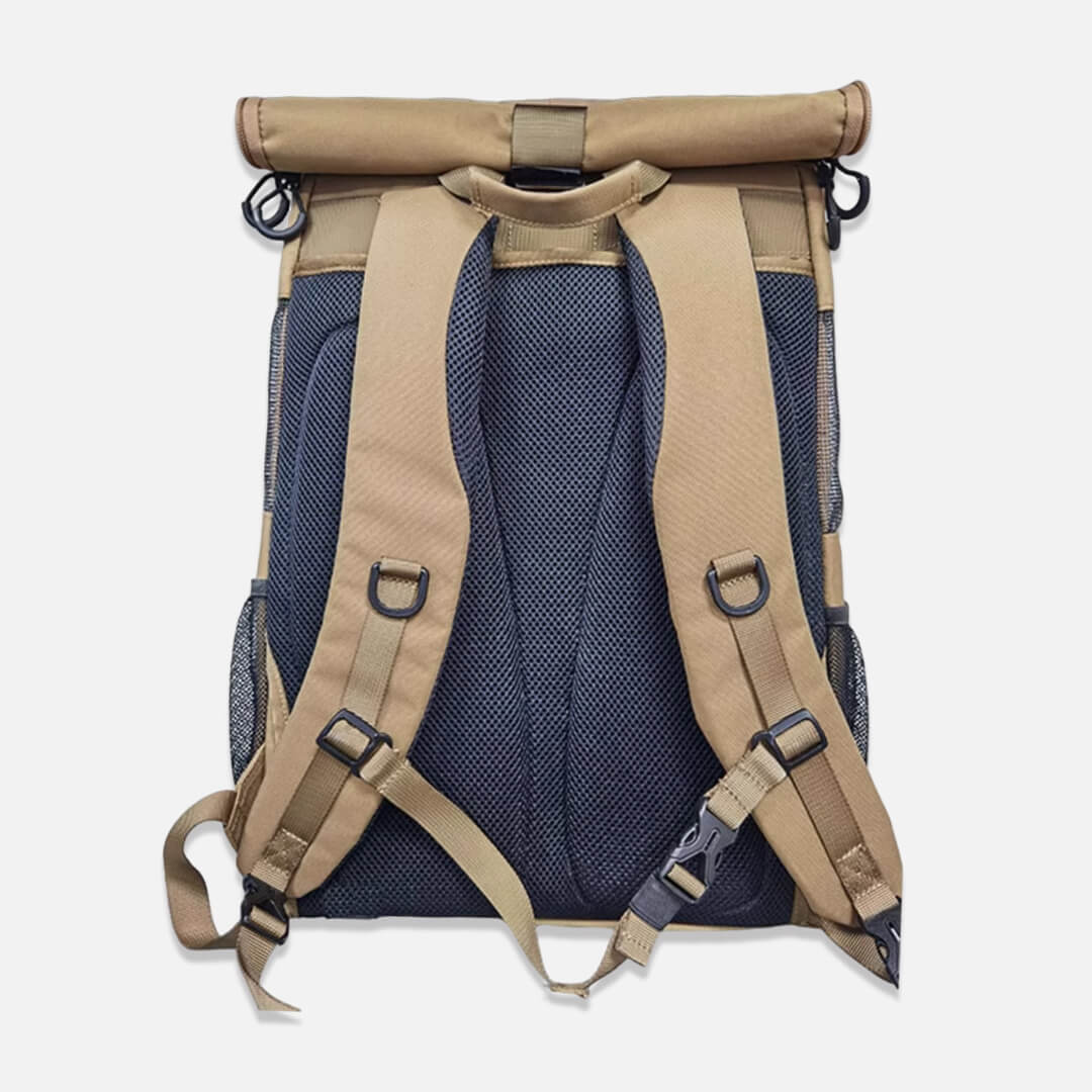 Back of an Outdoor Cat Backpack | MissyMoMo