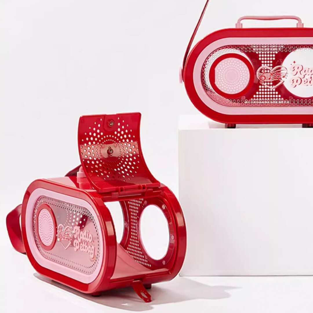 Side Opening of RadioMoMo Vintage Retro Red Hard Cat Carrier | MissyMoMo