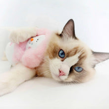 Load image into Gallery viewer, Cat with Snowman Catnip Toy | Cute Toy for Cats | MissyMoMo
