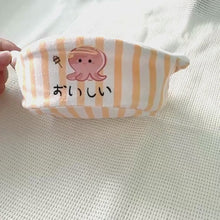 Load and play video in Gallery viewer, Takoyaki Squeaky Cat Toys | Cute Kitten &amp; Cat Toys | MissyMoMo
